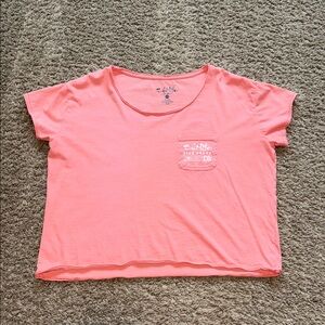 Salt Life  “Live Salty” Cropped Coral Pocket Tee